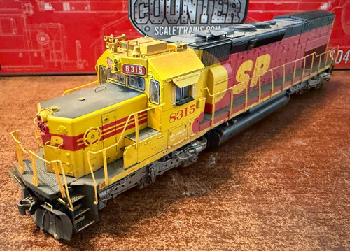 HO ScaleTrains Southern Pacific Kodachrom SD40T-2 DCC/ Sound - Lightly Weathered