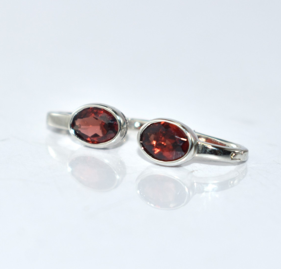 Exclusive Genuine Garnet  925 Sterling Silver Earring Fine Quality At Best Price