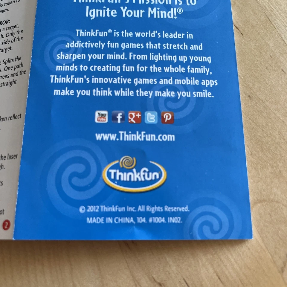 LASER MAZE Award Winner Beam Bending Logic Game Complete Batteries Included - Image 4 of 4