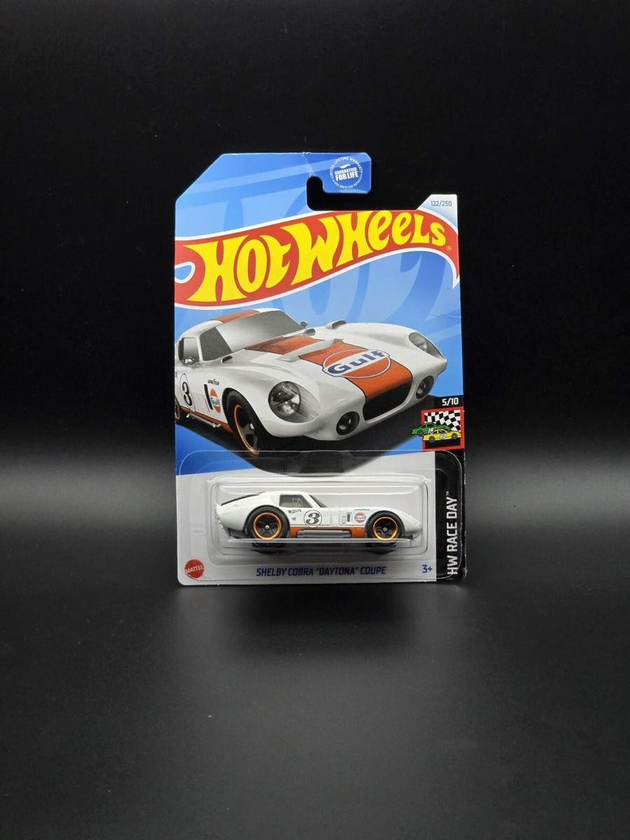 Does Walgreens Sell Motor Oil? Find Out Here!