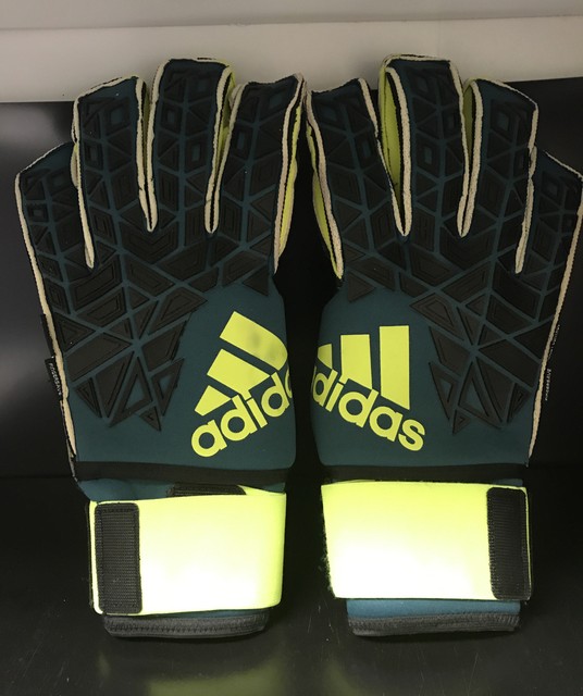 adidas ultimate goalkeeper gloves