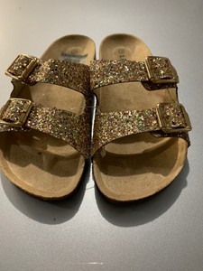 GIRLS GOLD DOUBLE BUCKLE Glitter SANDALS SLIDES FOOTBED SLIP ON 3 742282310490 | eBay