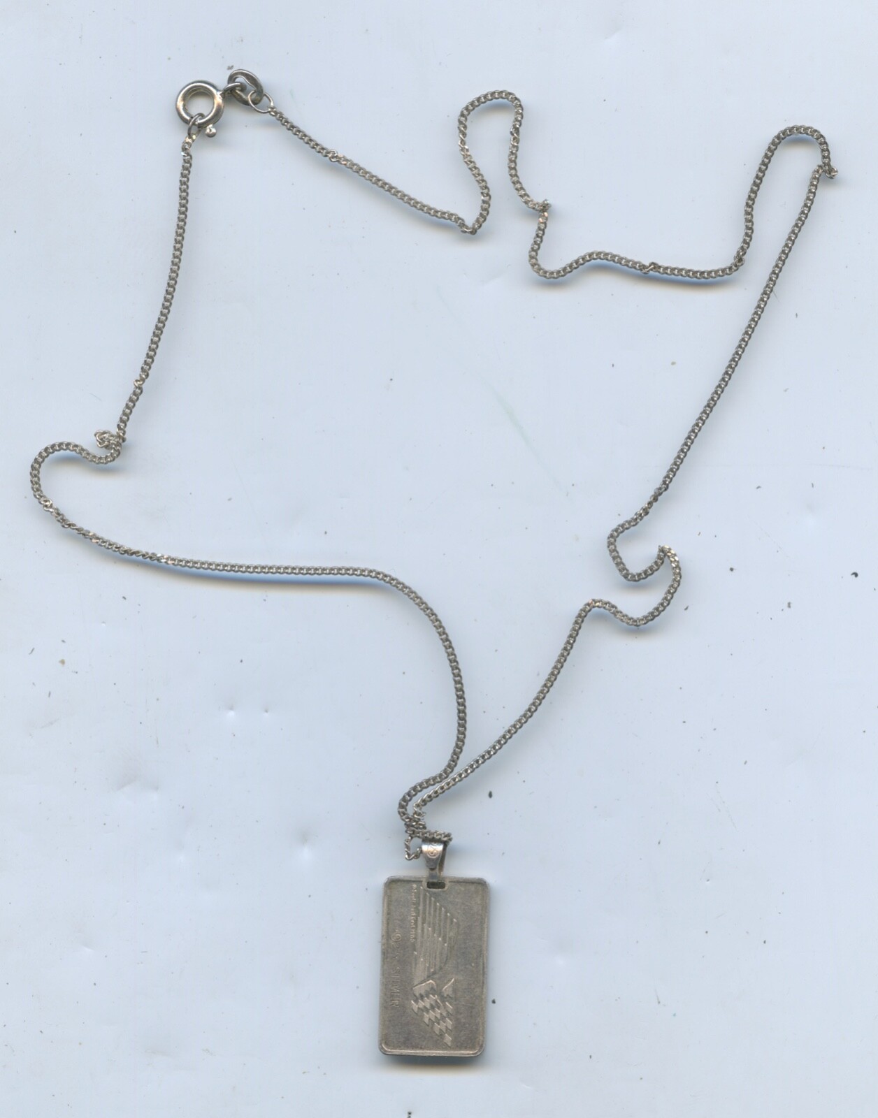1986 STERLING SILVER AUSTRALIAN GRAND PRIX PENDANT & S SILV CHAIN