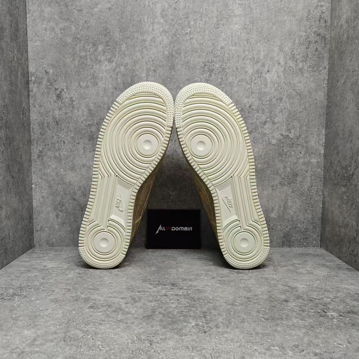 Level SS/New - Nike Air Force 1 '07 Low × 'XIXI' Year of the