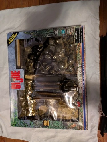 G.I. Joe Deluxe Mission Gear D-Day Set Hasbro 1999 No. 57630 NRFB