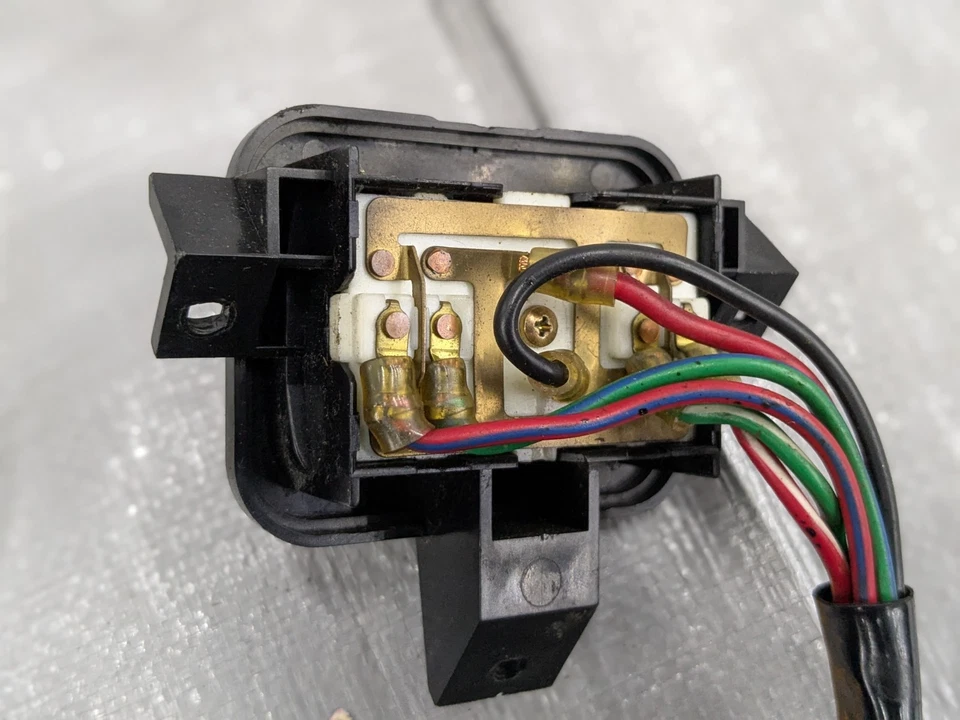 1990-1997 Mazda Miata MX-5 Power Window Switch OEM NA01-66-350 NA75-66-350 90-97 - Image 4 of 4