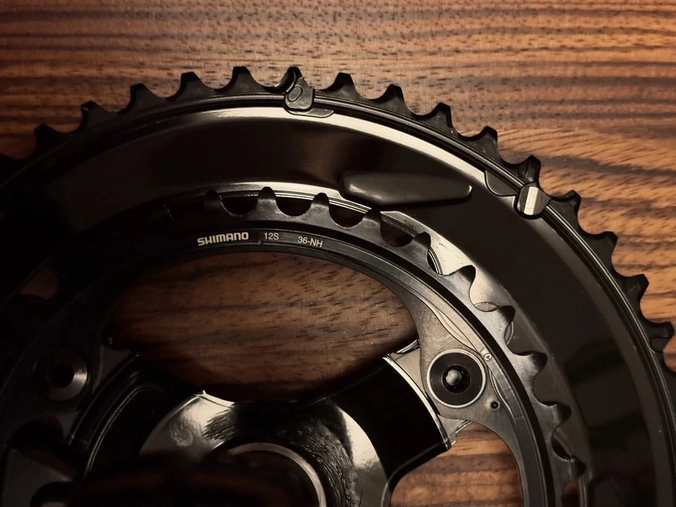 Juego de bielas Shimano Dura-Ace FC-R9200 172,5 mm 52-36T negro 4iiii Pro Foto 3 de 4