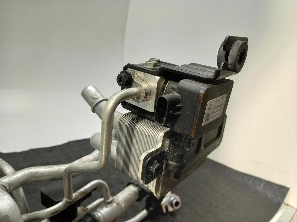 Tubi Tubi Condizionatore KIA EV6 2021-2024 0,0L Elettrici 77,4KWH IONI DI LITIO - Immagine 3 di 4