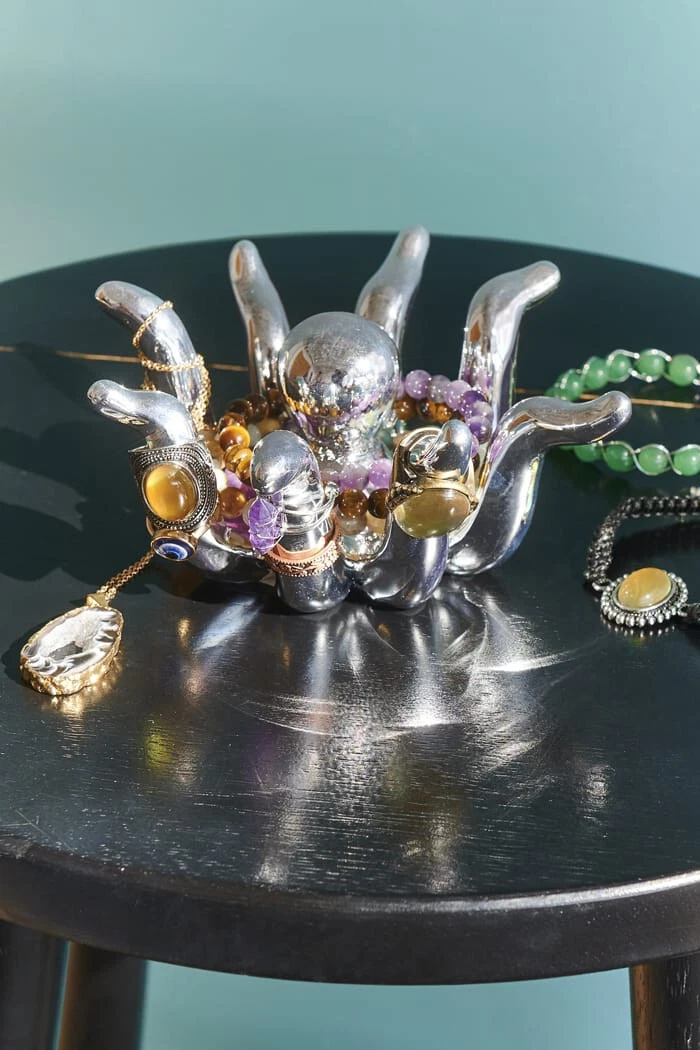 Octopus ring deals holder