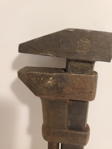 Antique FULTON PIPE WRENCH No.81 BEMIS & CALL 12.5" USA Wood Handle - Picture 6 of 10