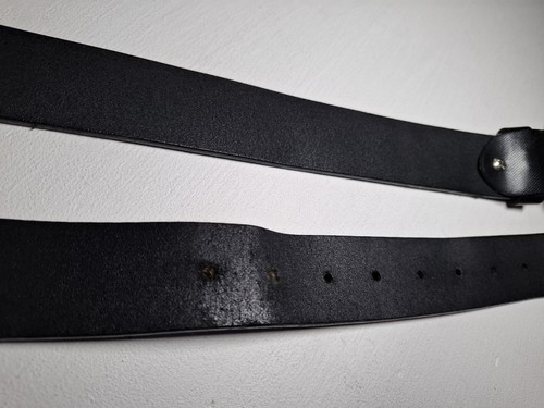 Cinturón de cuero genuino texturizado negro cinta roja. Talla 40 - Imagen 11 de 20
