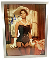 SOPHIA LOREN OSCAR WINNER SIGNED FRAMED AUTOGRAPH PHOTO 8.5 x 10.5