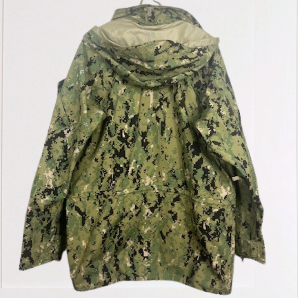 US Navy Type III Parka Working Coat Digital Camo Medium Long Military Jacket - Image 4 of 4