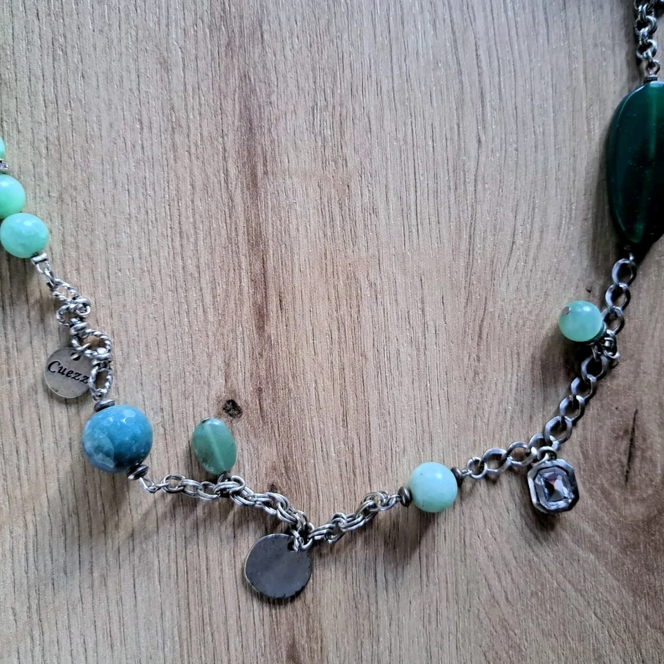 Modeschmuckkette mit grünen Steinen - Bild 2 von 4