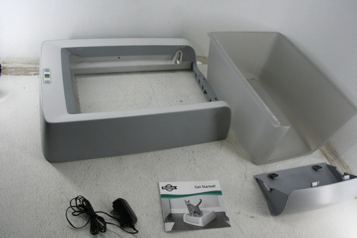 PetSafe ScoopFree Automatic Self Cleaning Hooded Cat Litter Box
