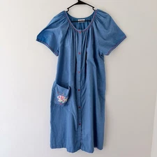 Vintage Smart Time Blue Embroidered Button Front Dress Artist Teacher USA Made