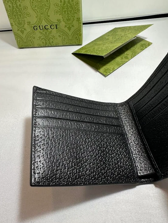 Auténtica billetera de cuero negra plegable GG Marmont dorada con logotipo GG para hombre Foto 3 de 4