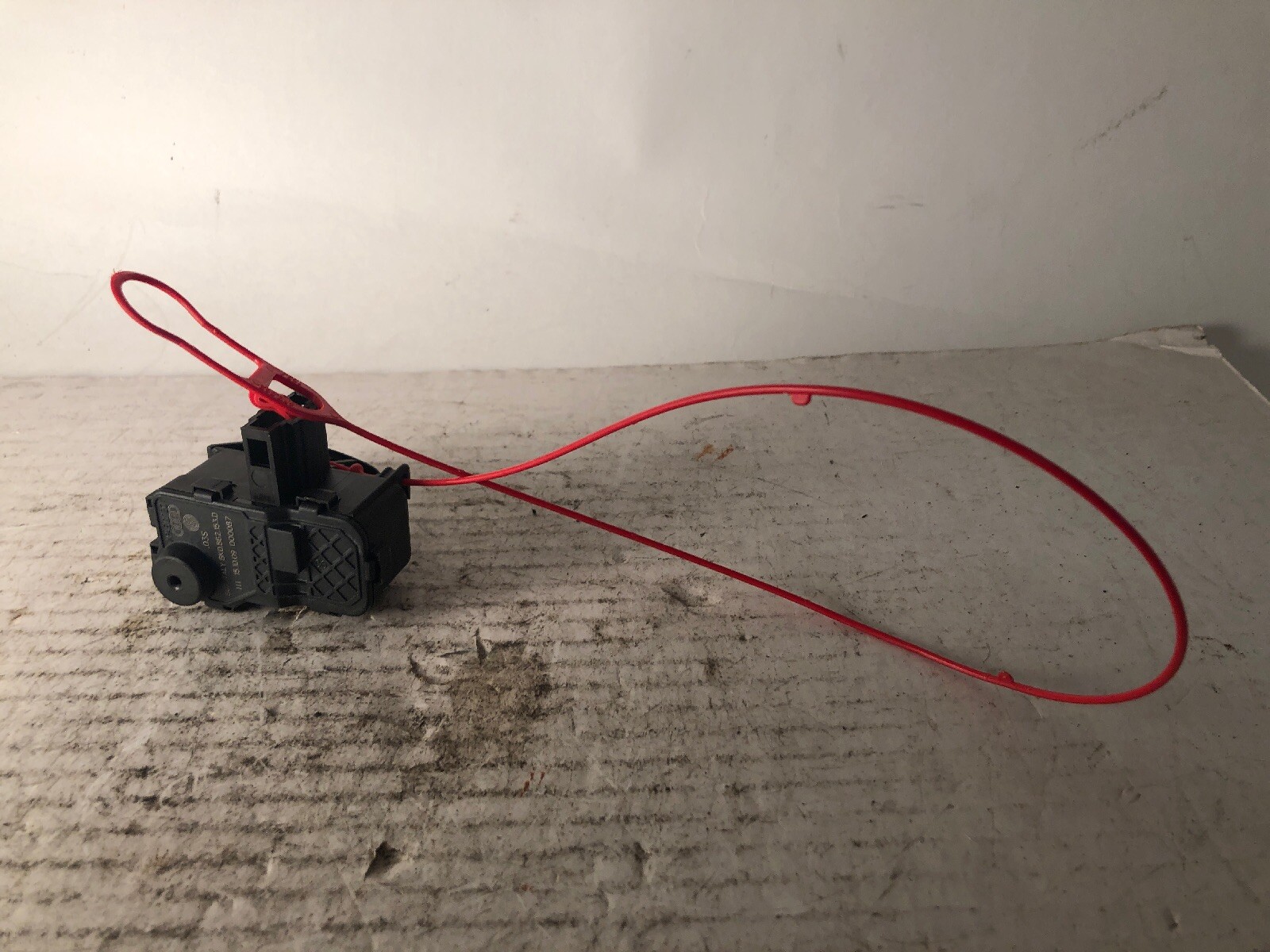 0916 AUDI Q5 Fuel Door Lock Actuator 8K0 862 153 D eBay