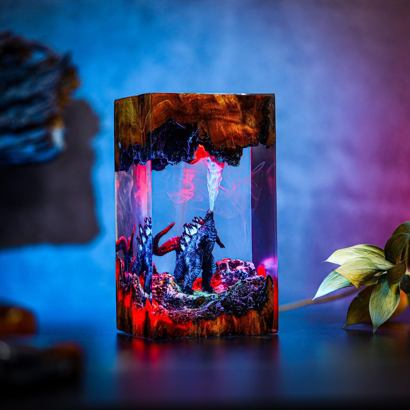 GODZILLA Monster Night Light Atomic Breath Resin Lamp Godzilla Figure godzilla-monster-night-light-atomic-breath-resin-lamp-godzilla-figure