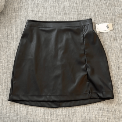 FAKE LEATHER EMBROIDERY SKIRT ブラック　Sサイズ Faux Leather A-Line Skirt In Plus Size Sculpt-Her