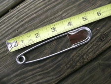 VINTAGE MILITARY SURPLUS  5" STAINLESS PIN Squirrel/Rabbit Game Carrier Hunting