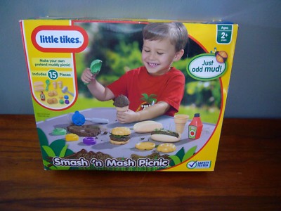 little tikes makin mud pies