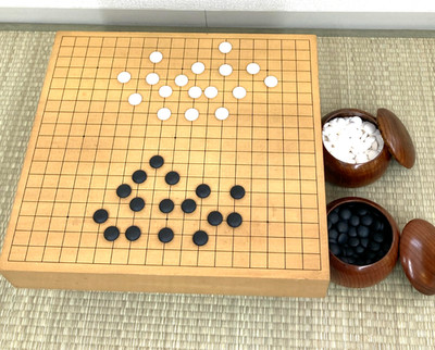 Japanese GoBoard Set Goban with Legs Heso Stones Complete Igo Vintage JPN EL0179