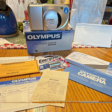 Olympus Stylus Zoom 140 Quartz Date 35mm Point  Shoot, AF Flash, Silver w/ Box