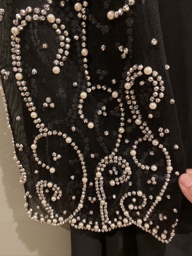 Cachet Women's Gown - Picture 2 of 7