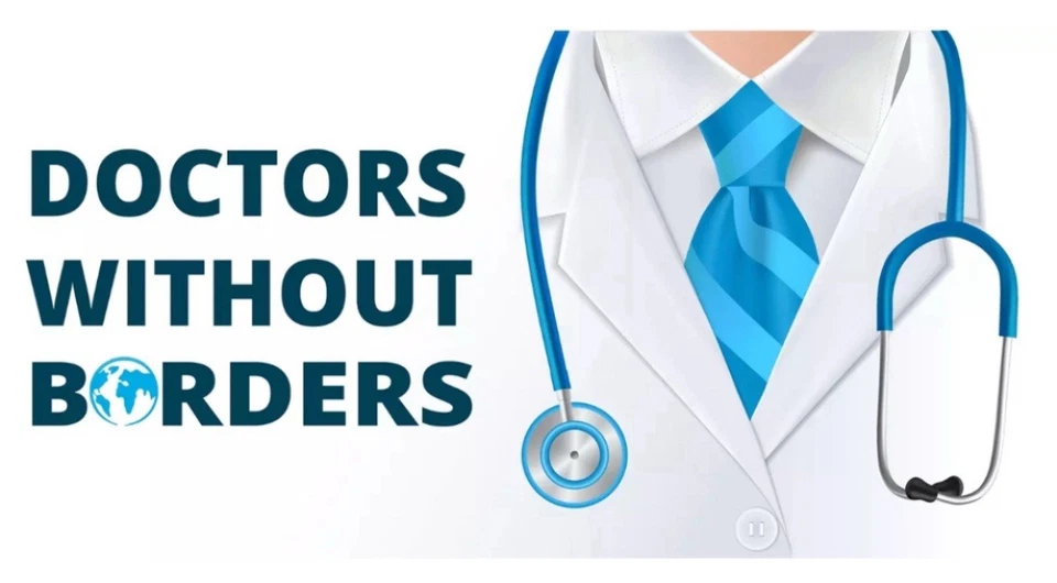 Botella de agua rosa aislada EcoVessel The Boulder TriMax 20 oz, 591 ml Foto 4 de 4