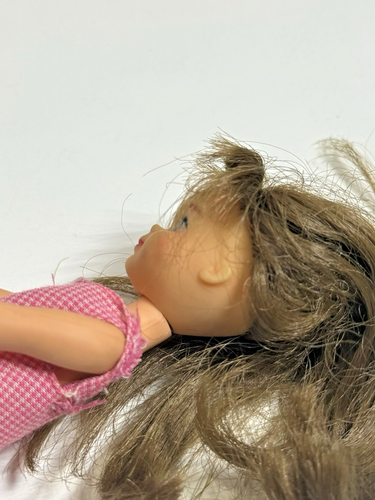 6” Vintage Mattel Barbie Tutti Doll 1960's Brunette w/ Spare Clothes & Play Case - Afbeelding 9 van 24
