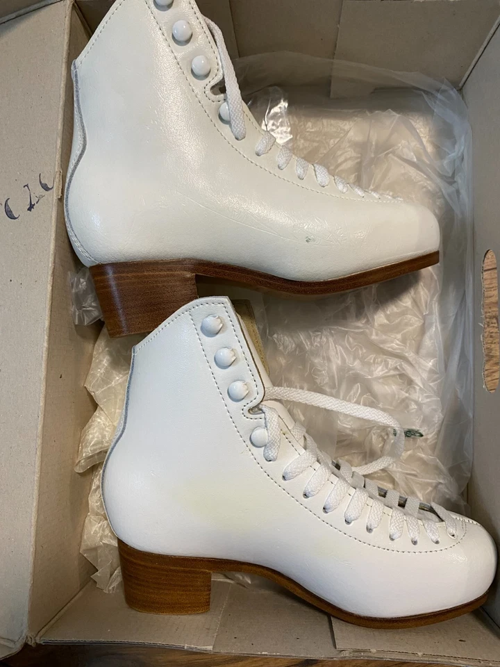 NUEVO Risport Figura Patines As Coronation Blades John Wilson.  Talla 23,5 Foto 3 de 4