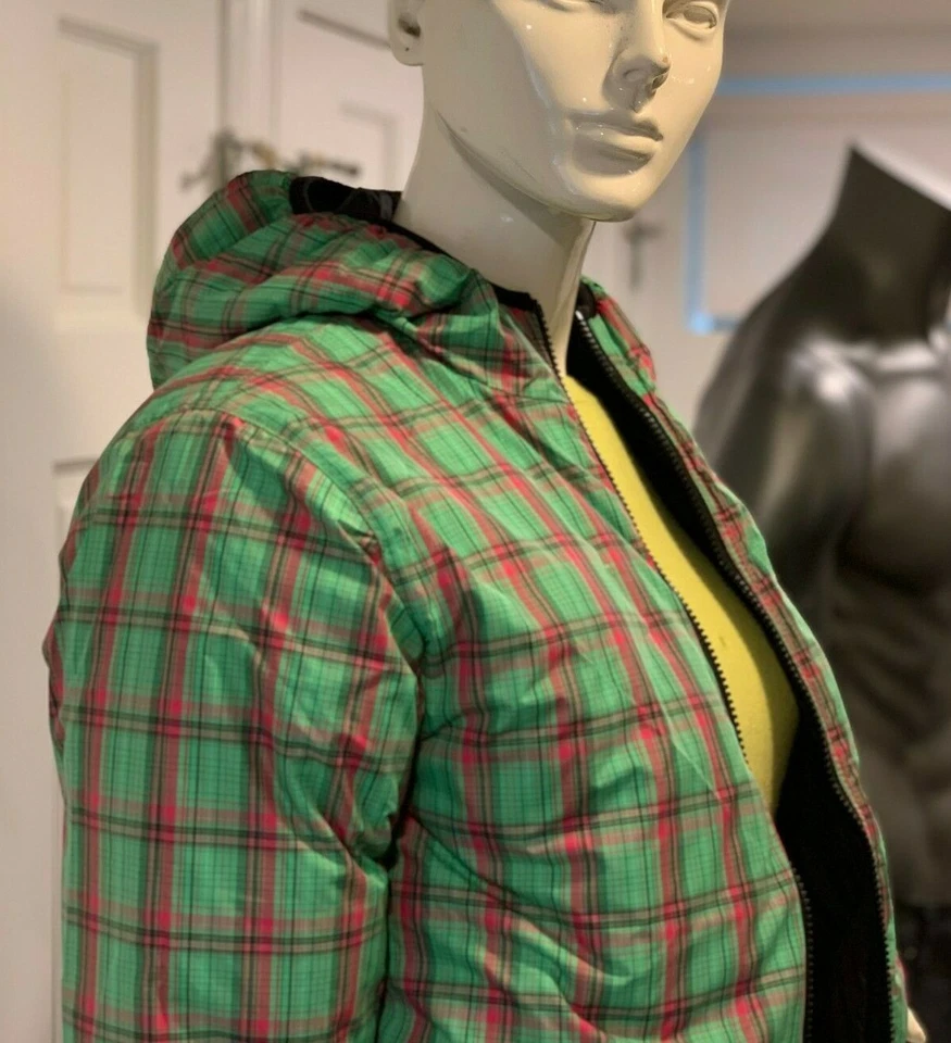 Chaqueta de plumón reversible The North Face para niñas negra/verde a cuadros - ¡EL MEJOR ESTILO! Foto 3 de 4