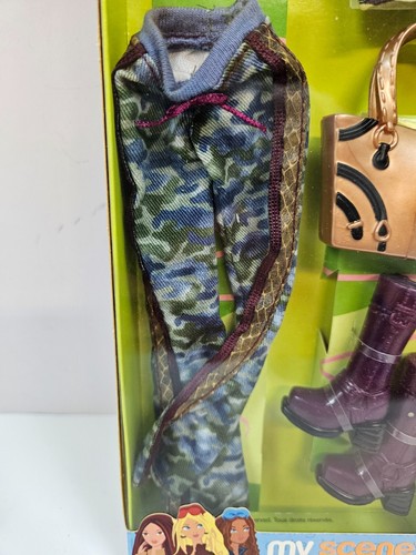 Nuevo 2004 Mattel My Scene Barbie Moda Escena Conjunto Chaqueta Camuflaje Pantalones Cartera + - Imagen 5 de 9