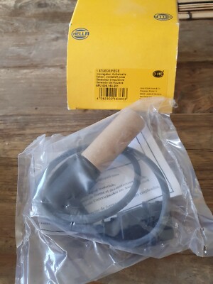 HELLA Sensor crankshaft pulse - 6PU009163-201