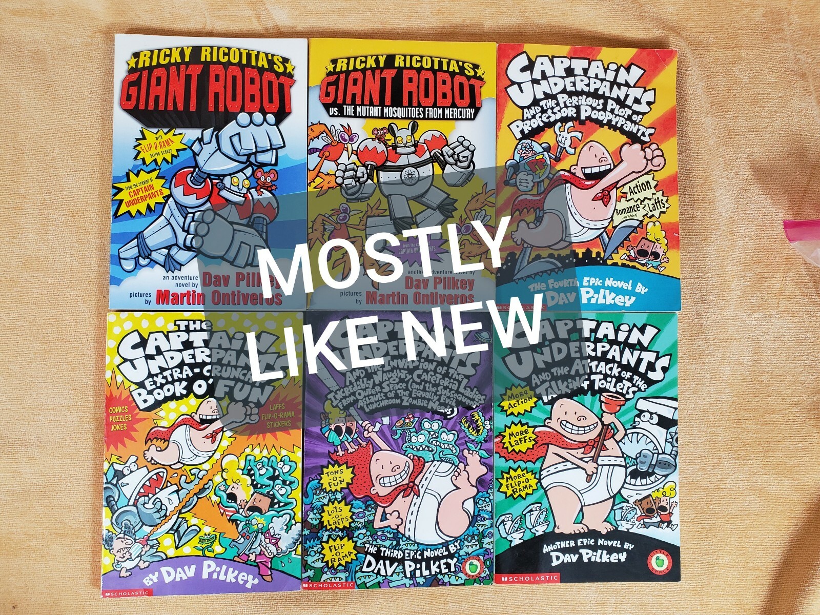 6 CAPTAIN UNDERPANT RICKY RICCOTA'S MIGHTY ROBOT DAV PILKEY Crunchy Book O Fun