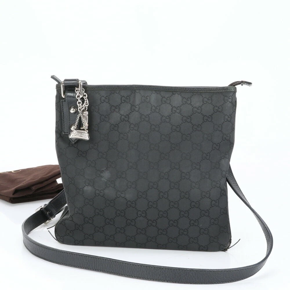 Sac bandoulière Gucci GG Supreme 268620 noir GG toile cuir femme