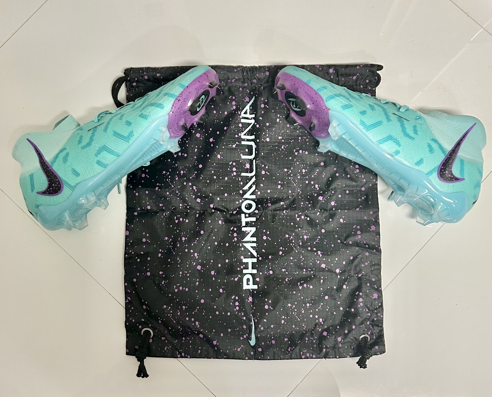 Nike Phantom Luna Elite SE FG  Pack Size US 10 Purple