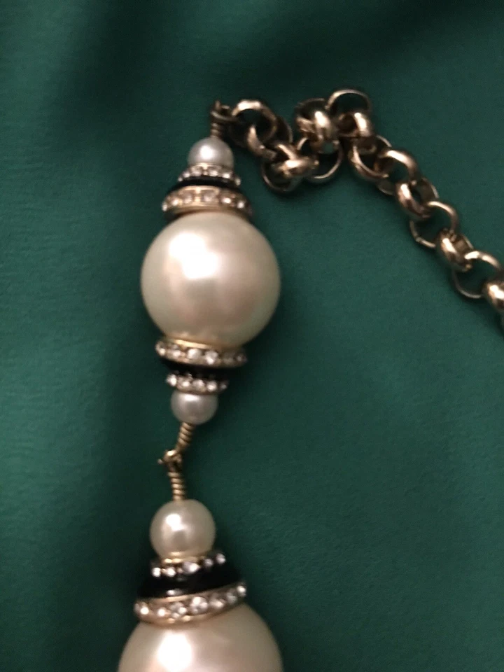 Collar Kate Spade New York Esmoquin Perla Cristal Precio de venta sugerido por el fabricante $368 GUC 🖤🤍 Foto 4 de 4