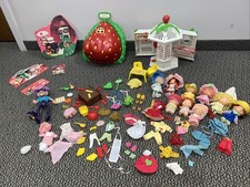 VTG Strawberry Shortcake HUGE Lot 10 Original Dolls Gazebo Berry Bake Shoppe