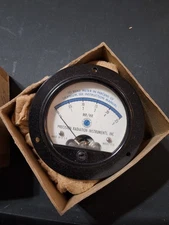 VINTAGE PRECISION RADIATION INSTRUMENTS INC MODEL 111B RADIATION METER VERY RARE