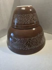 GLOSSY!  Pyrex WOODLAND Nesting Mixing Bowls 401 & 403 VINTAGE Brown