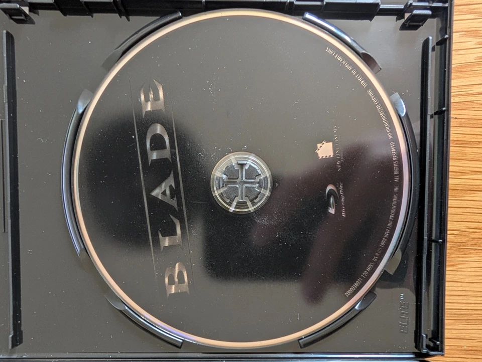 Blade Runner Final Cut 4K Steelbook + Blade Blu-ray Sci-fi Lot - Image 4 of 4