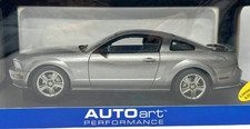 FORD MUSTANG GT AUTOSHOW VERSION TUNGSTEN GRAY SILVER STRIPES 1:18 AUTOart 73013