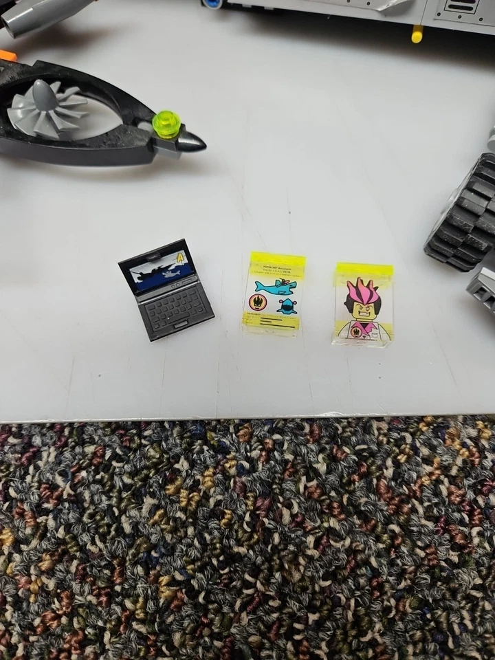 LEGO Agents: Mobile Command Center (8635) near complete - Image 4 of 4