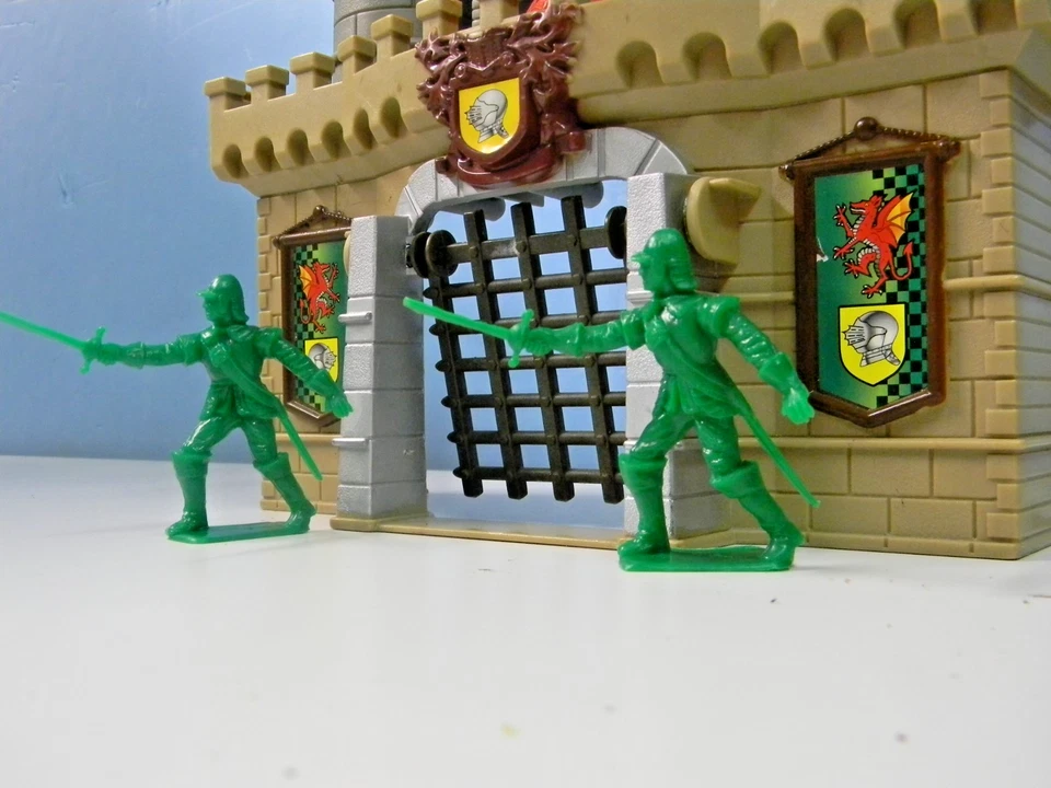 2 cabezas redondas Cherilea ECW Cromwell sin pintar 60 mm (listado de septiembre) Foto 4 de 4