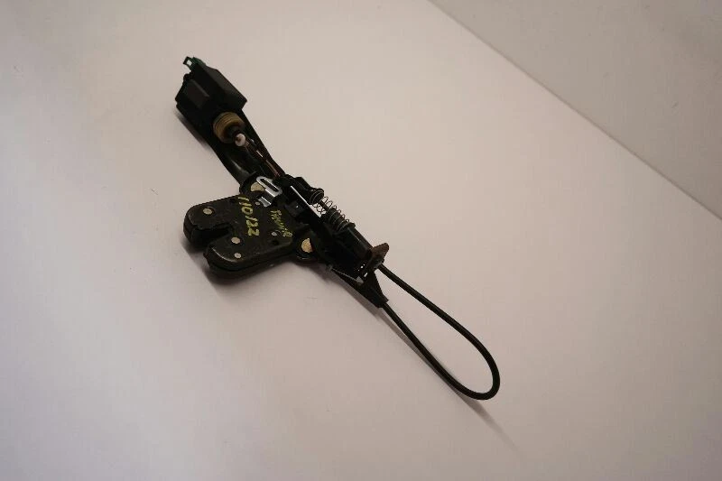 ACTUADOR DE BLOQUEO DE MALETERO AUDI TT 2000-2006 Foto 4 de 4