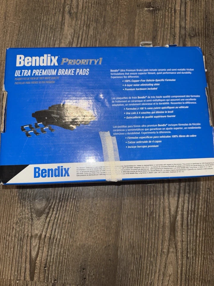 Pastillas de freno traseras de cerámica Bendix CFC1504 Ultra Premium para Honda Accord Acura RLX Foto 2 de 3