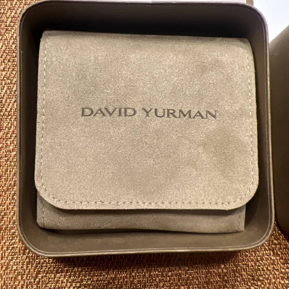 COLLAR CLÁSICO DE PERLAS David Yurman Oro Amarillo 18K con Diamantes, 6.5mm Foto 4 de 4