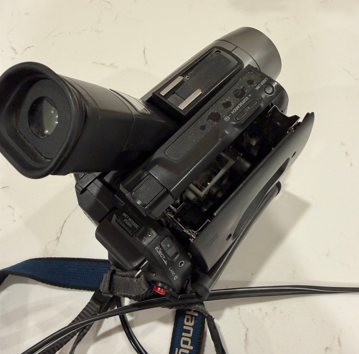Buy Sony Handycam CCD-TRV82 Hi-8 Analog Camcorder online | eBay
